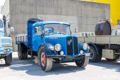 Saurer_SV2C_Kipper_Kran.jpg