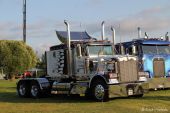 Kenworth_W900L_Triple_Trucking002.JPG