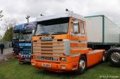 Scania_143M_450_V8_orange_Silber.JPG