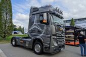 MB_New_Actros_1851_Truck_Store.jpg