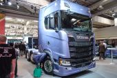 Scania_New_S580_V8_Sattel001.jpg