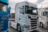 Scania_New_S520_V8_Fruchtexpress.jpg