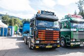 Scania_143M_420_V8_Streamline_Lienhard.jpg