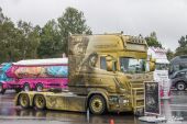 Scania_RII580_V8_Streamline_Vikings_Berthons001.jpg