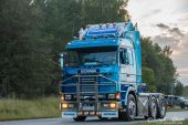 Scania_143H_450_V8_Henkes002.jpg
