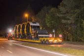 02_MB_New_Actros_3358_JMS-RISI_Kuessnacht049.jpg
