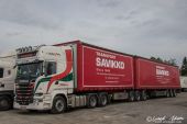 Scania_RII580_V8_Streamline_Savikko.jpg