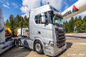 Scania_530S_V8_Stoeckli.jpg