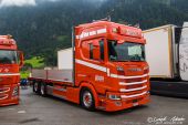 Scania_R580_V8_Willi_Hochuli.jpg