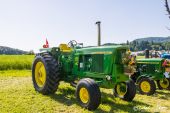 John_Deere_4620_Traktro.jpg