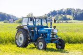 Ford_AMO_Speed_2000_Traktor.jpg