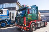 03Scania_142M_V8_Burkhard_Naefels001.jpg